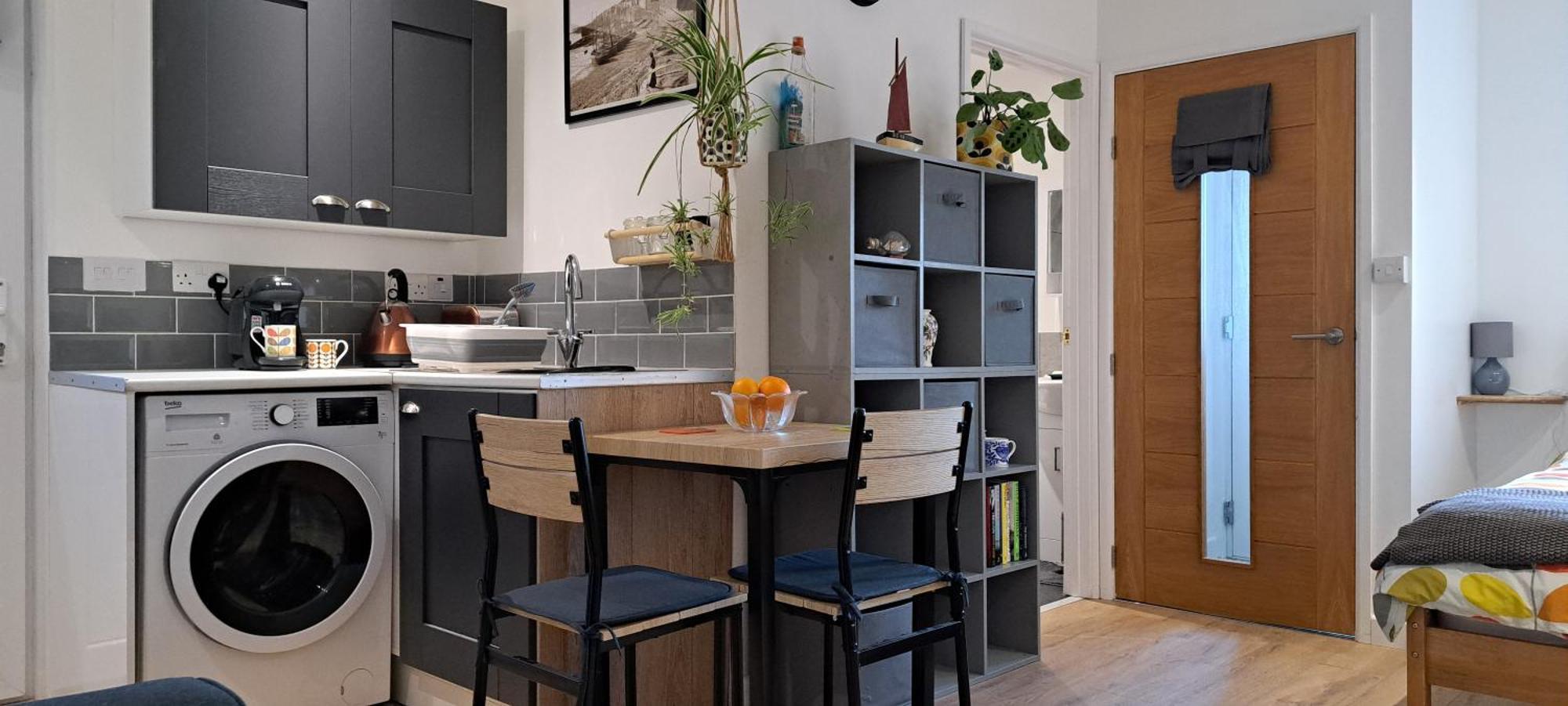 ניולין Modern Studio Apartment With Outstanding Views, Sleeps 2 מראה חיצוני תמונה